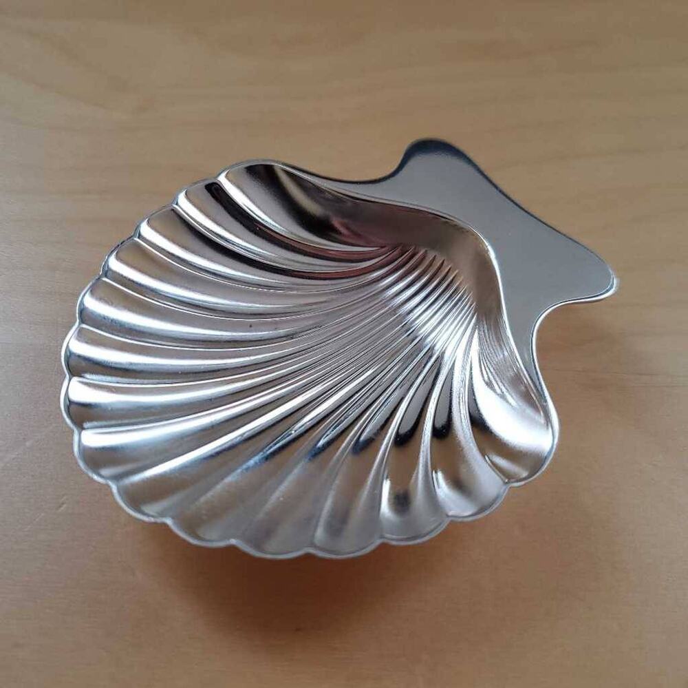 Vintage Tiffany & Co. Clam Sea Shell Sterling Silver Footed Dish Collectible